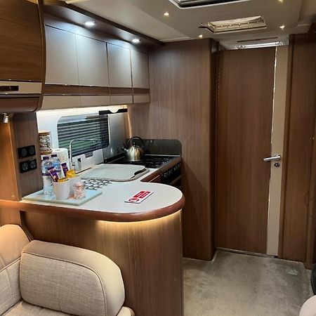 קורשם Self Contained Holiday Home Caravan מראה חיצוני תמונה