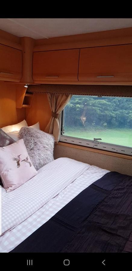 קורשם Self Contained Holiday Home Caravan מראה חיצוני תמונה
