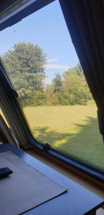 קורשם Self Contained Holiday Home Caravan מראה חיצוני תמונה