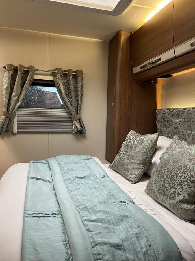 קורשם Self Contained Holiday Home Caravan מראה חיצוני תמונה