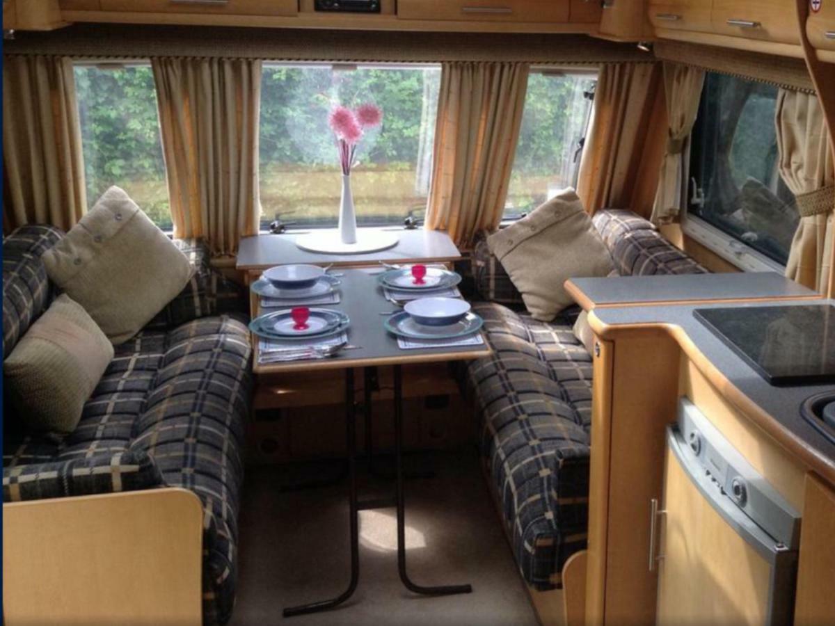 קורשם Self Contained Holiday Home Caravan מראה חיצוני תמונה